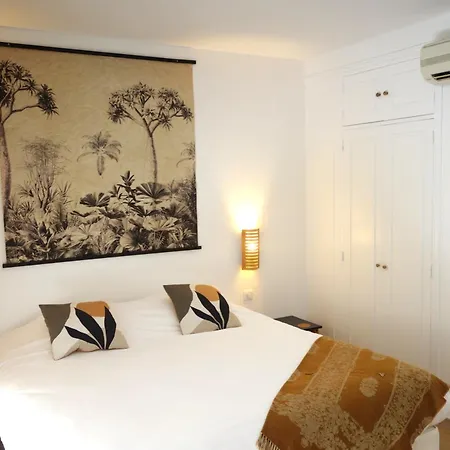 Hotel La Segaliere Bar 3*